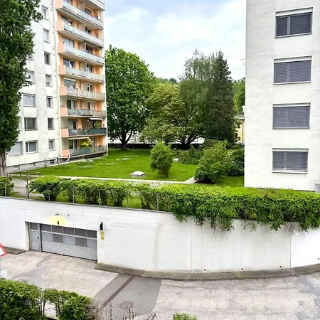 Balkonwohnung Neben Mol-bio *